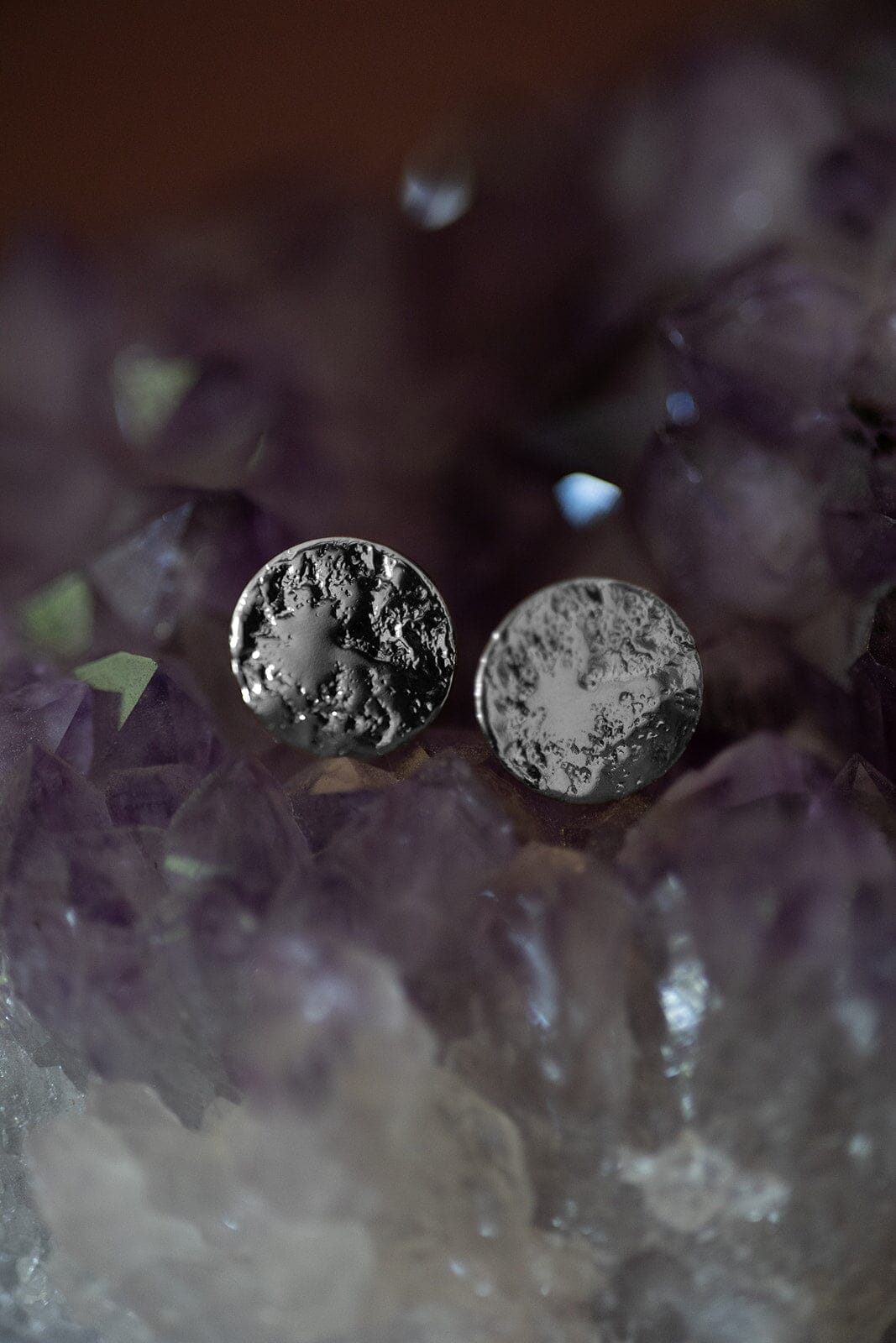 Boucles d'Oreilles Puces Hestia Argent Ronds Martelés Boucles d'Oreilles Monsieur Simone