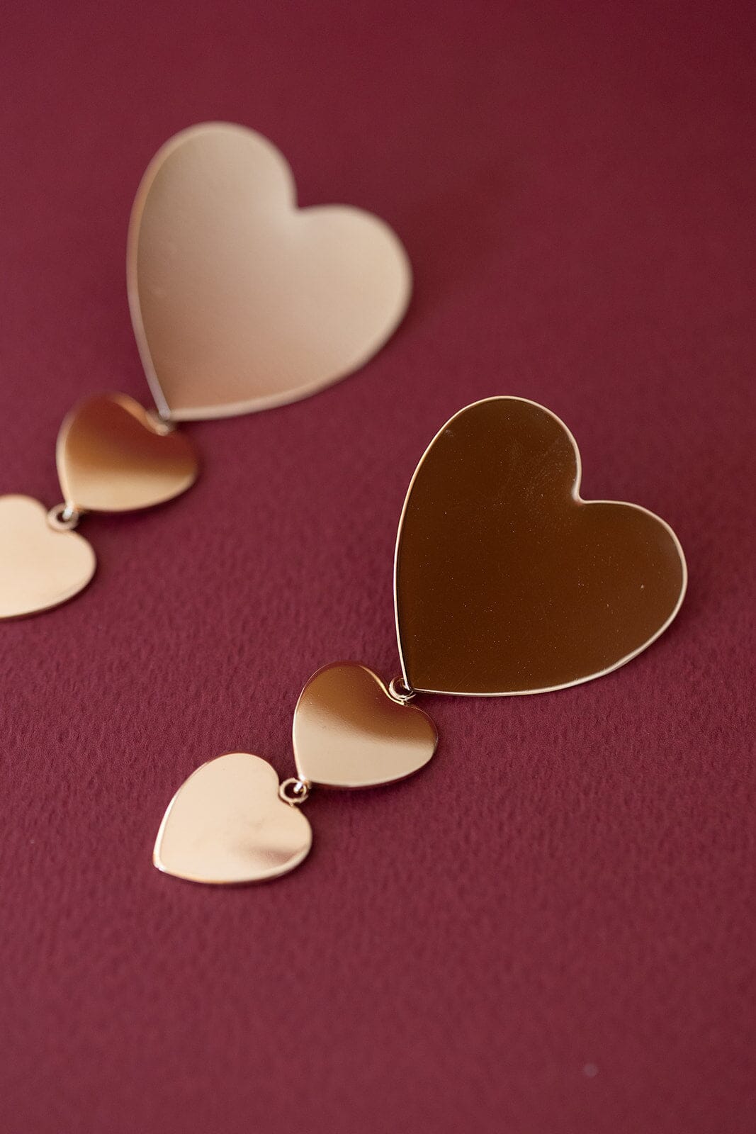 Boucles d'Oreilles Puces Pendantes Aphrodite Or Coeurs Boucles d'Oreilles Monsieur Simone