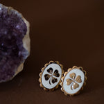 Boucles d'Oreilles Puces Thémis Trèfles Or Ivoire Boucles d'Oreilles Monsieur Simone