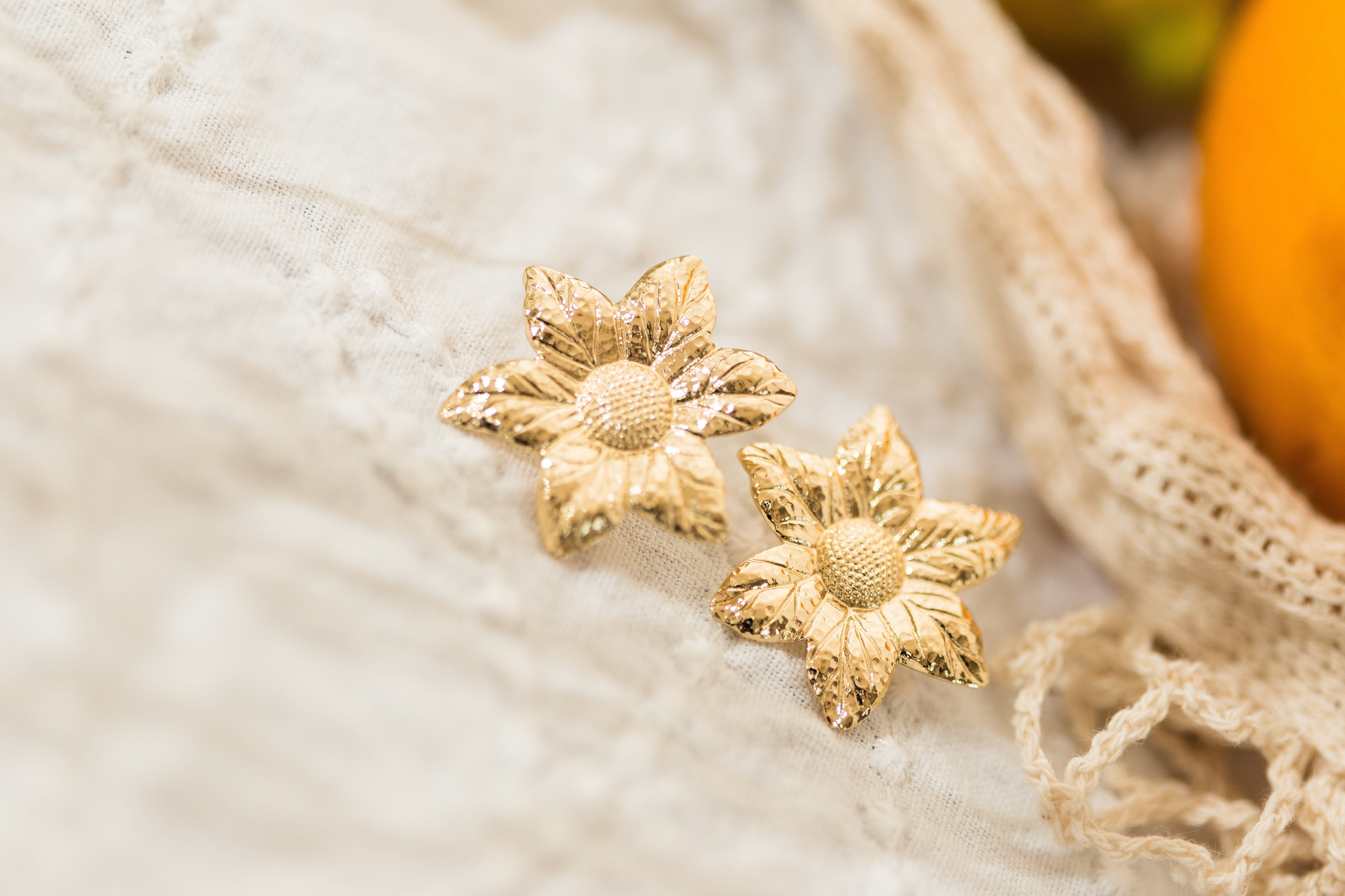 Boucles d'Oreilles Puces Hespéris Or Fleurs Boucles d'Oreilles Monsieur Simone