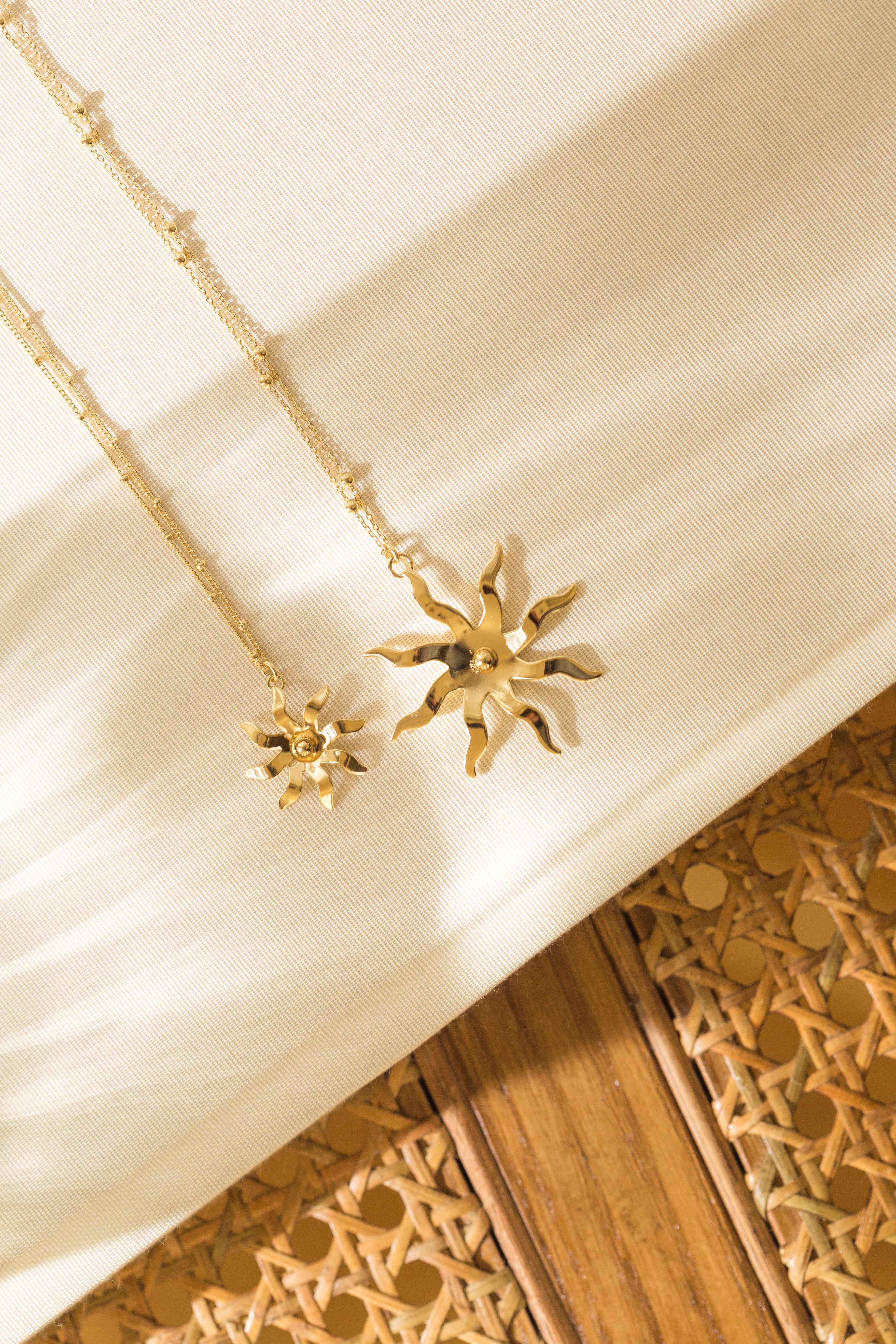 Collier Éos Or Soleil Colliers Monsieur Simone