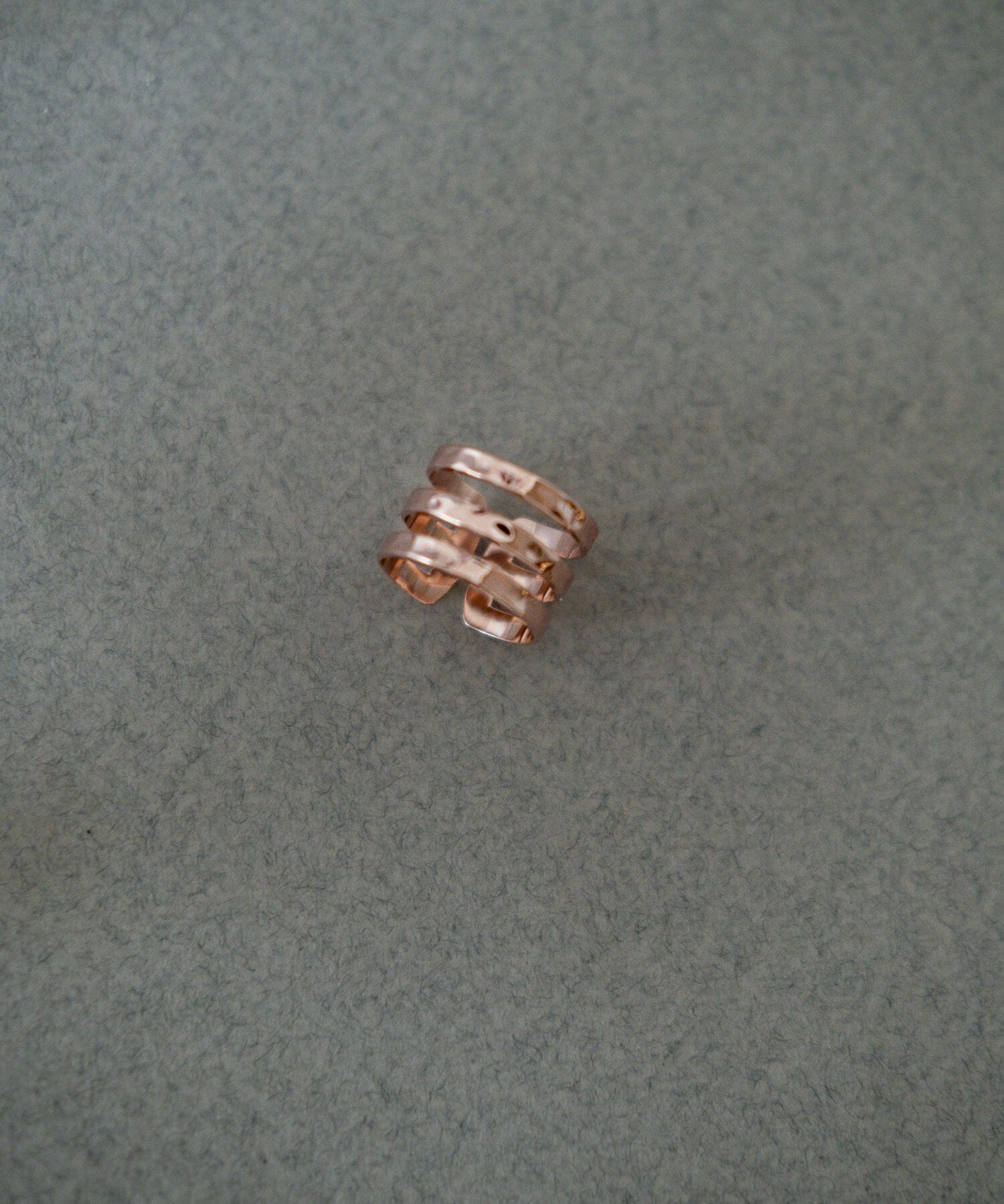 Bague Enzo Or Rose Martelée Ajustable Bagues Monsieur Simone