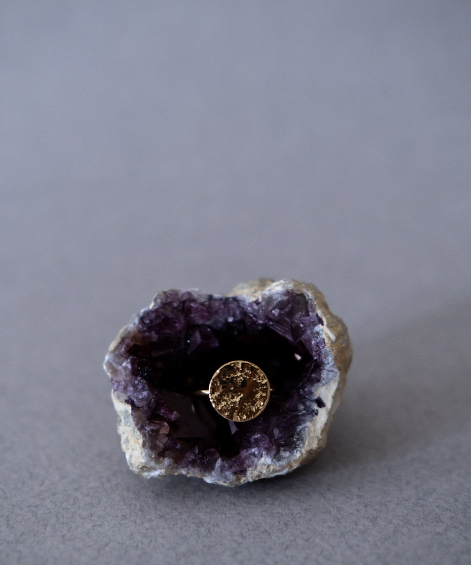 Bague Hestia Or Rond Martelé Ajustable Bagues Monsieur Simone