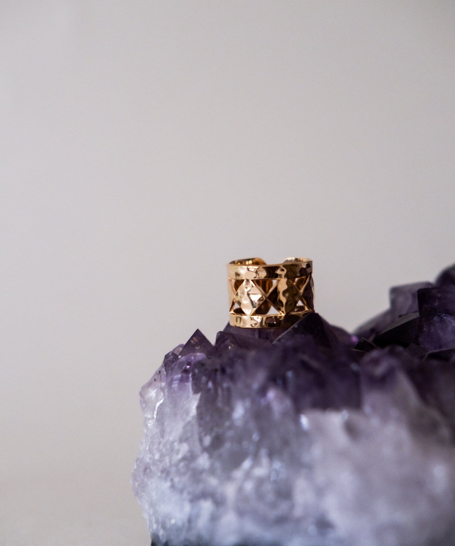 Bague Lou Or Martelée Ajustable Bagues Monsieur Simone