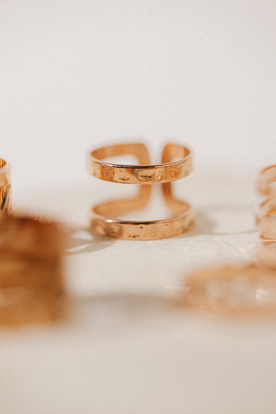 Bague Noah Or Rose Martelée Ajustable Bagues Monsieur Simone