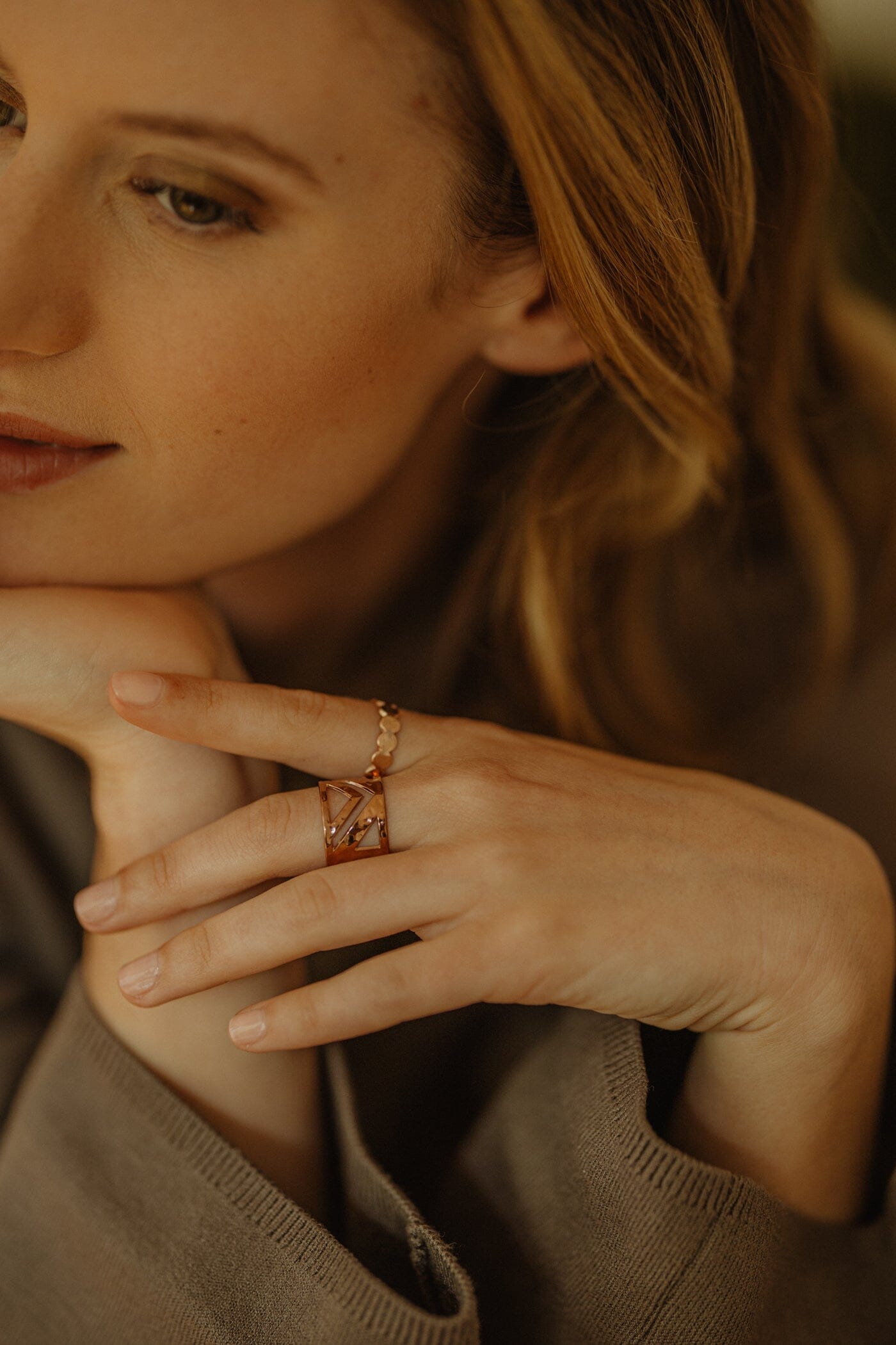 Bague Zak Or Rose Martelée Ajustable Bagues Monsieur Simone