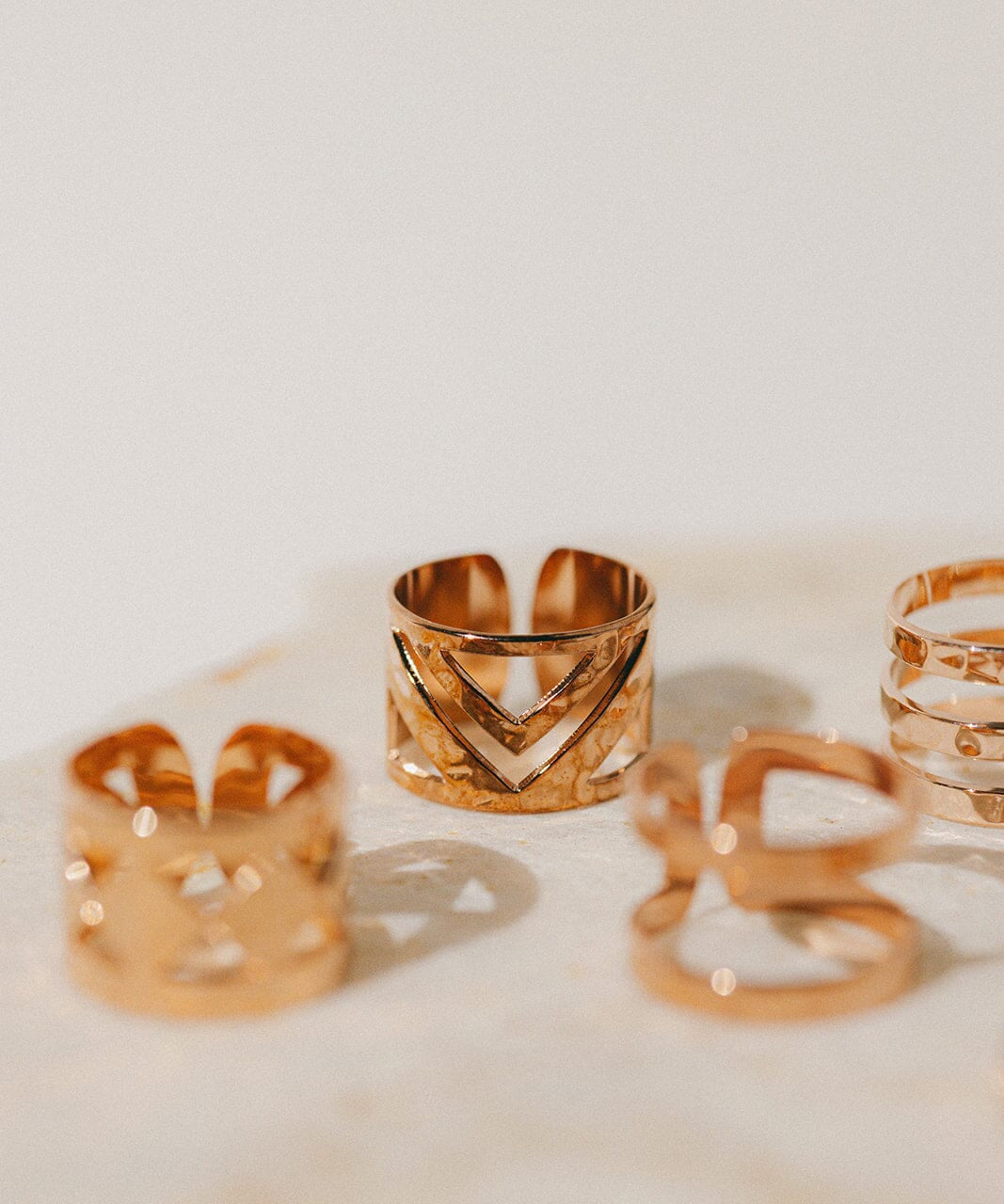 Bague Zak Or Rose Martelée Ajustable Bagues Monsieur Simone