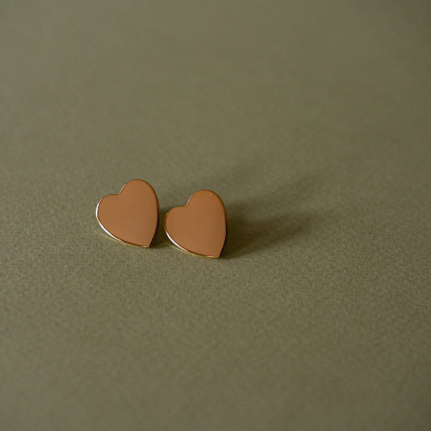 Boucles d'Oreilles Puces Aphrodite Or Coeur Boucles d'Oreilles Monsieur Simone