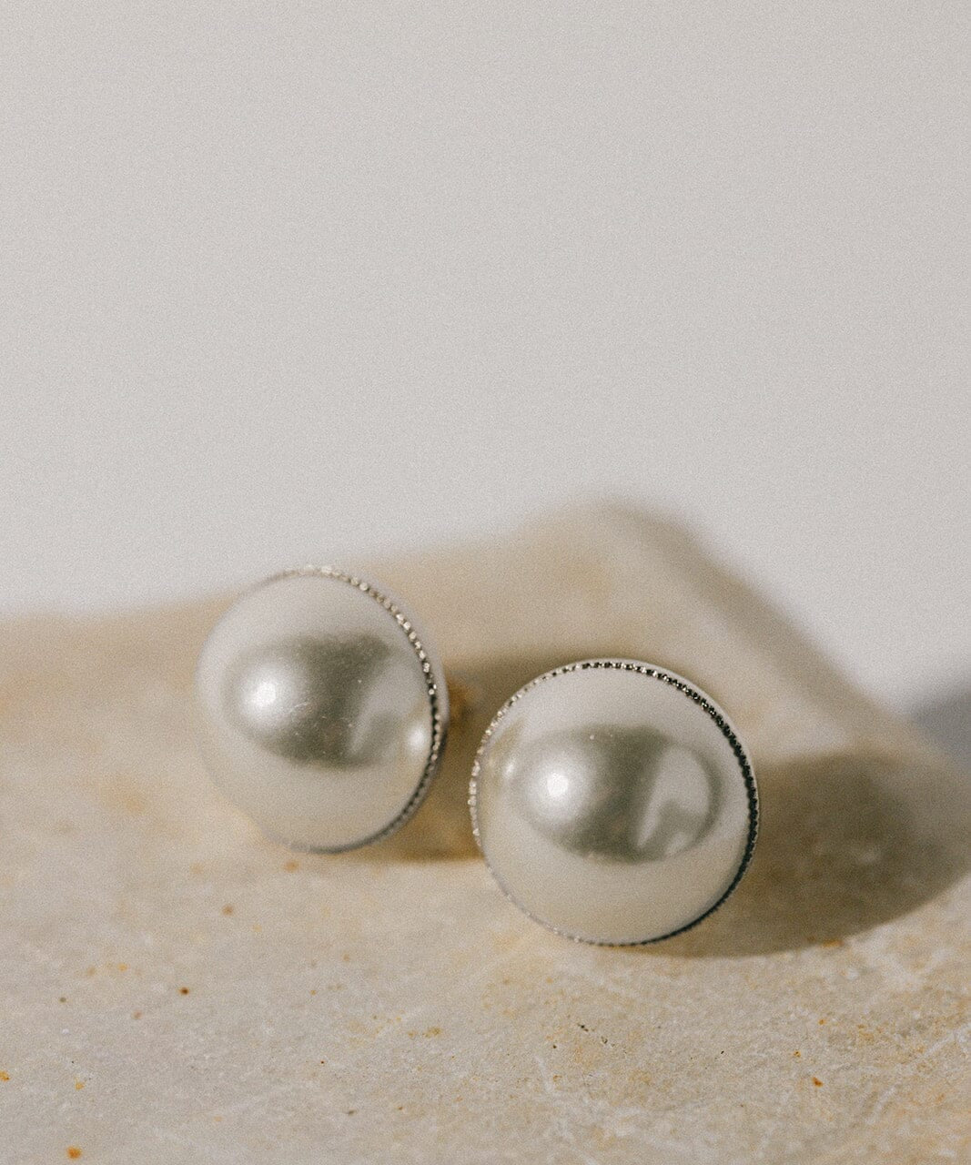 Boucles d'Oreilles Puces Nélya Argent Perles Boucles d'Oreilles Monsieur Simone