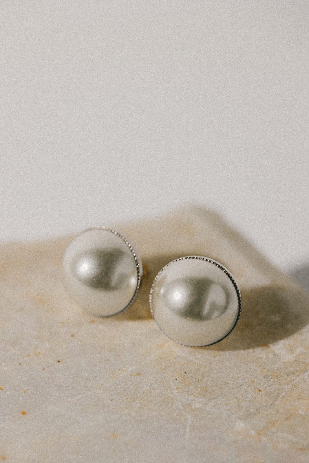 Boucles d'Oreilles Puces Nélya Argent Perles Boucles d'Oreilles Monsieur Simone