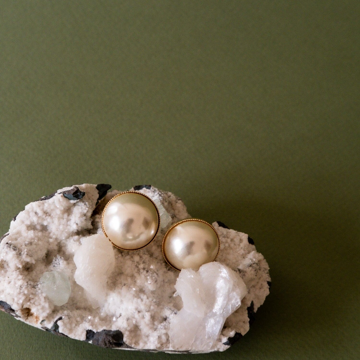 Boucles d'Oreilles Puces Nélya Or Perles Boucles d'Oreilles Monsieur Simone