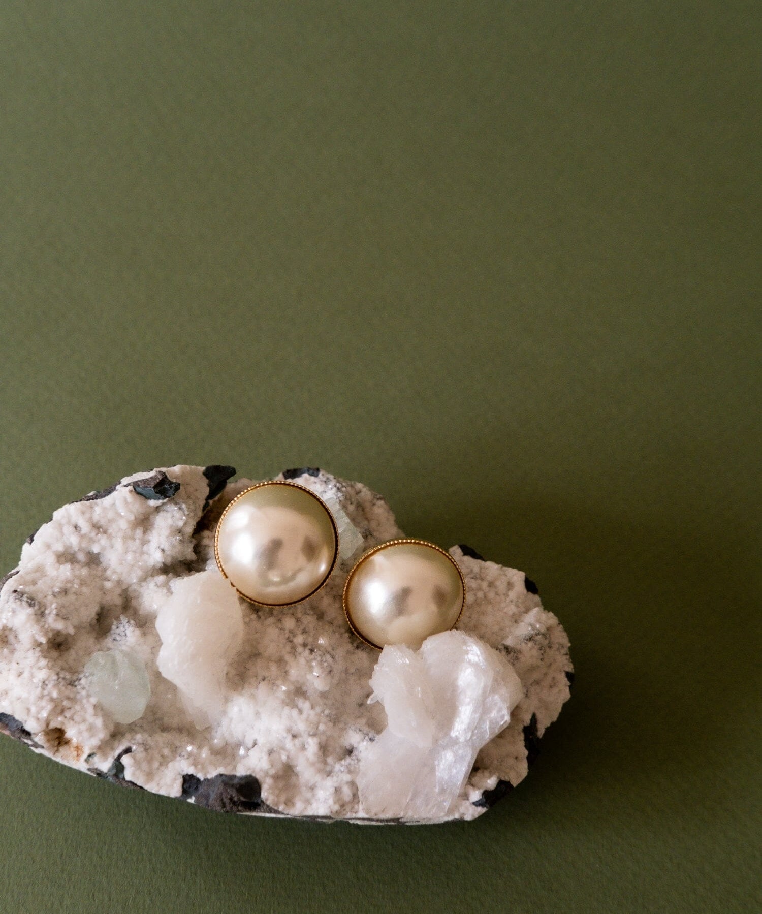 Boucles d'Oreilles Puces Nélya Or Perles Boucles d'Oreilles Monsieur Simone