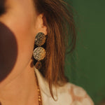 Boucles d'Oreilles Puces Pendantes Hestia Or Ronds Martelés Boucles d'Oreilles Monsieur Simone