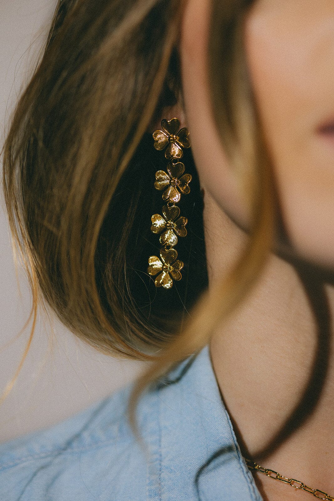 Boucles d'Oreilles Puces Pendantes Léon Or Trèfles Boucles d'oreilles Monsieur Simone