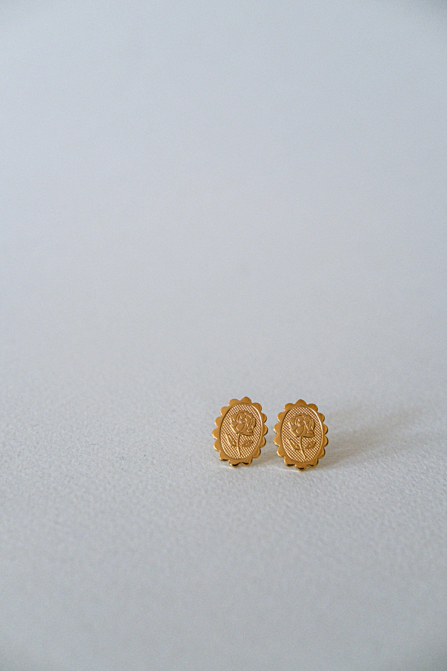 Boucles d'Oreilles Puces Thémis Fleurs Or Boucles d'Oreilles Monsieur Simone