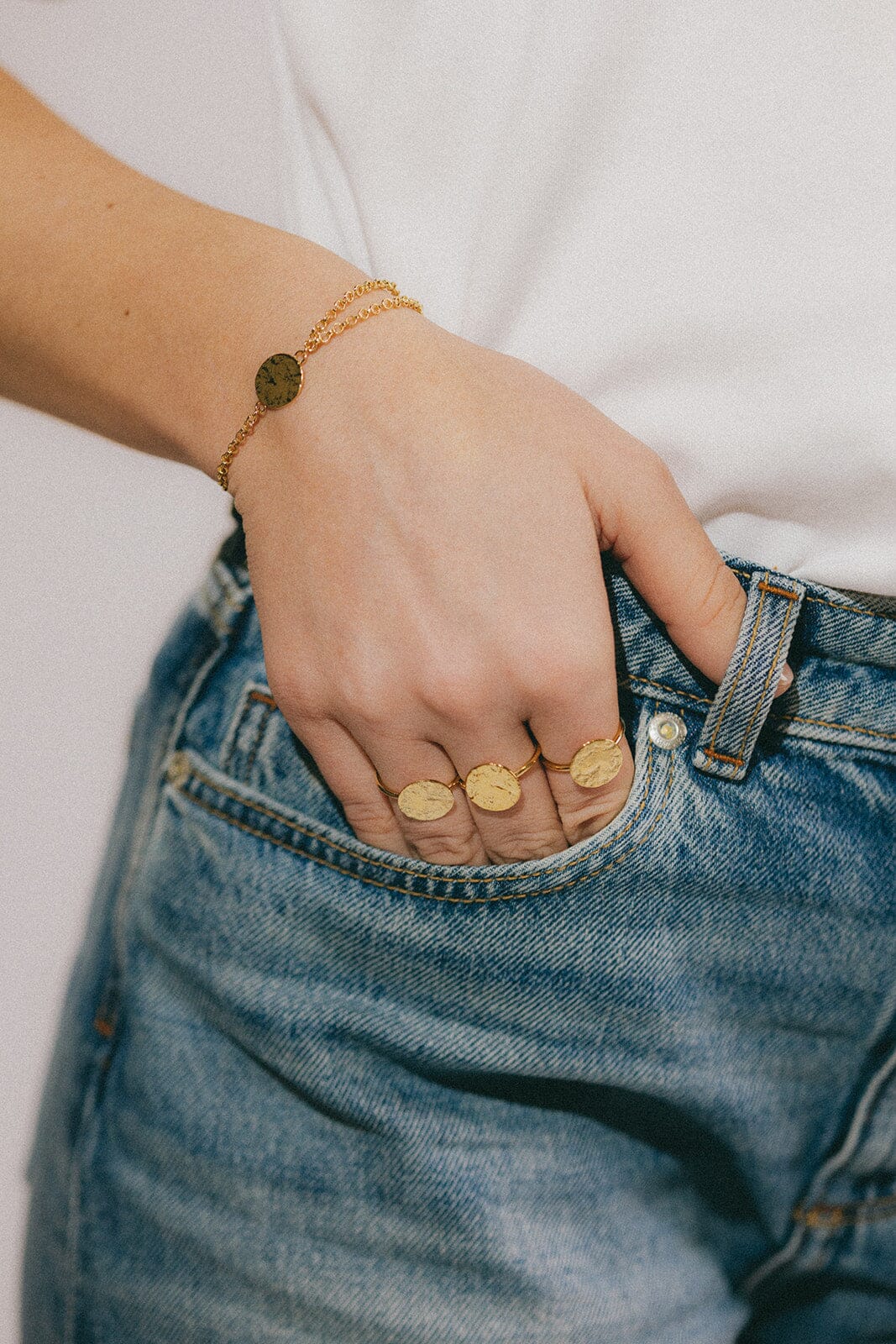 Bracelet Hestia Or Rond Martelé Bracelets Monsieur Simone