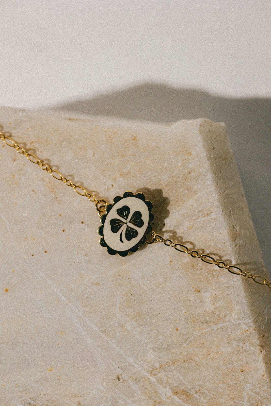 Bracelet Thémis Trèfle Or Ivoire Bracelets Monsieur Simone