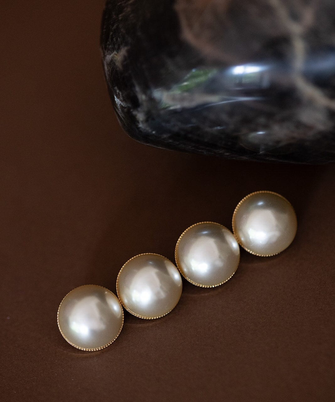 Broche Nélya Or Perles Accessoires Monsieur Simone