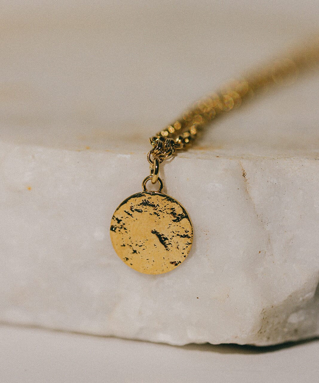 Collier Hestia Or Rond Martelé Colliers Monsieur Simone