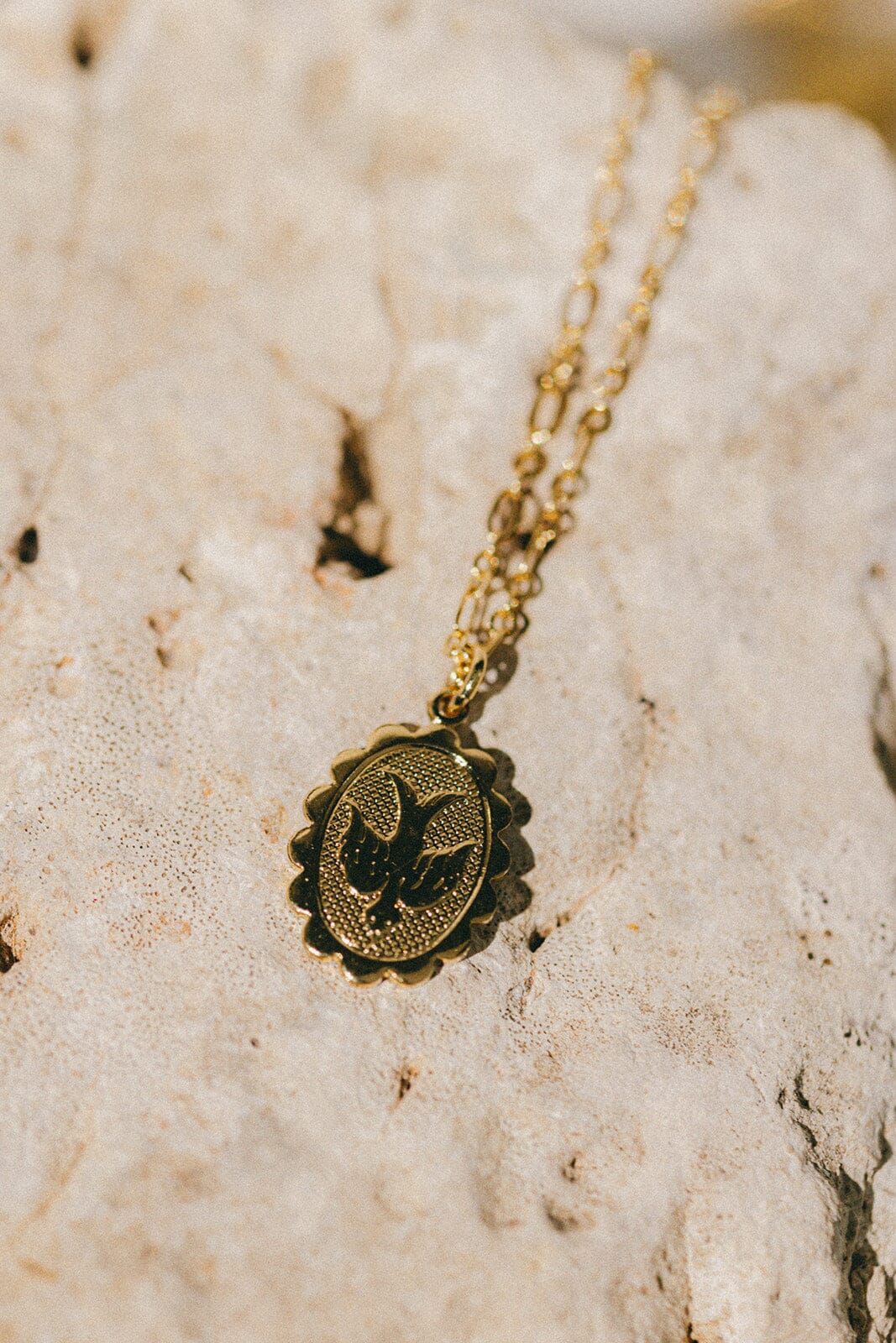 Collier Thémis Colombe Or Colliers Monsieur Simone