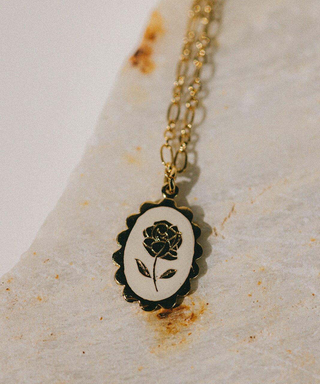 Collier Thémis Fleur Or Ivoire Colliers Monsieur Simone