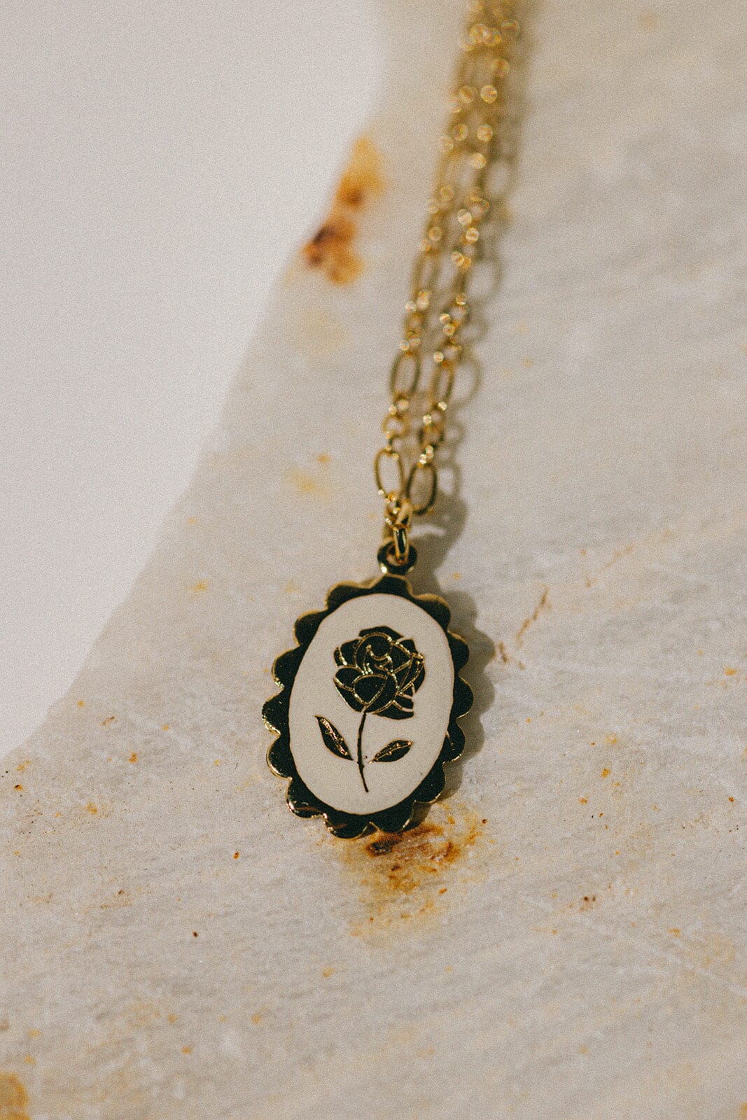 Collier Thémis Fleur Or Ivoire Colliers Monsieur Simone