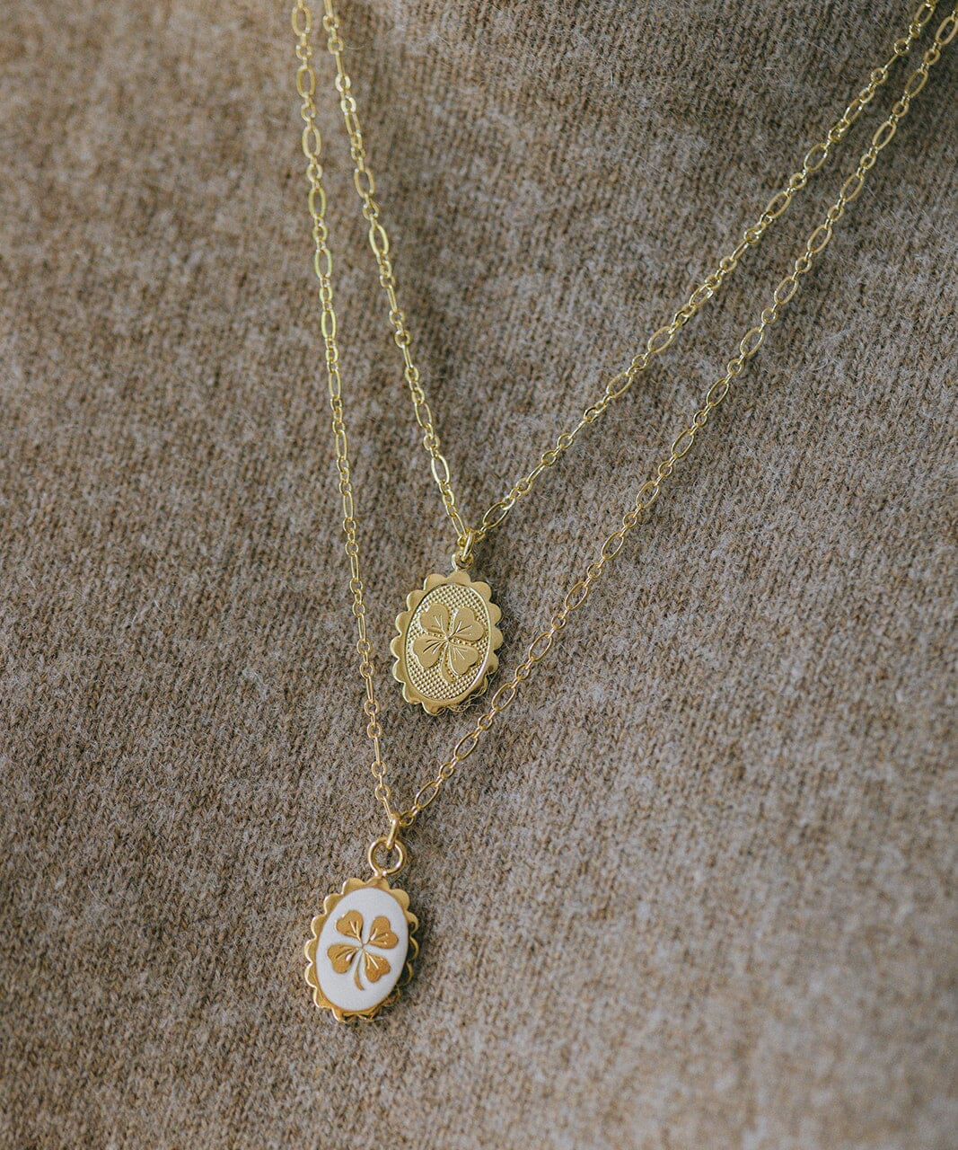 Collier Thémis Trèfle Or Ivoire Colliers Monsieur Simone