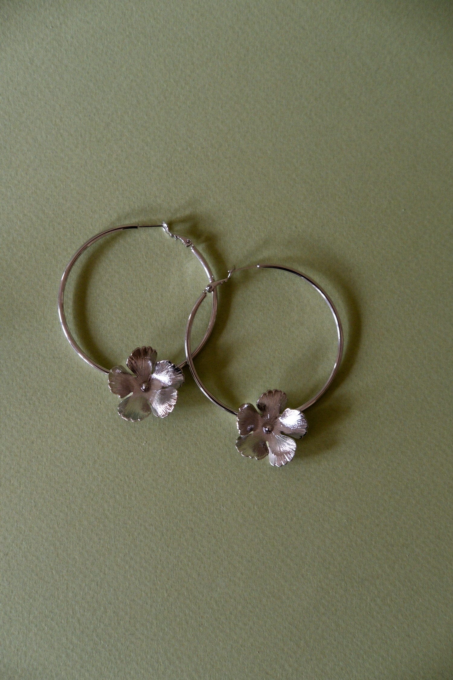 Créoles Orphée Argent Fleurs Boucles d'Oreilles Monsieur Simone