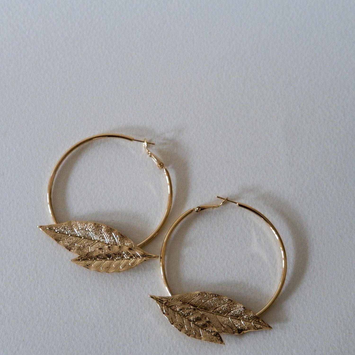 Créoles Thalie Or Feuilles Boucles d'Oreilles Monsieur Simone