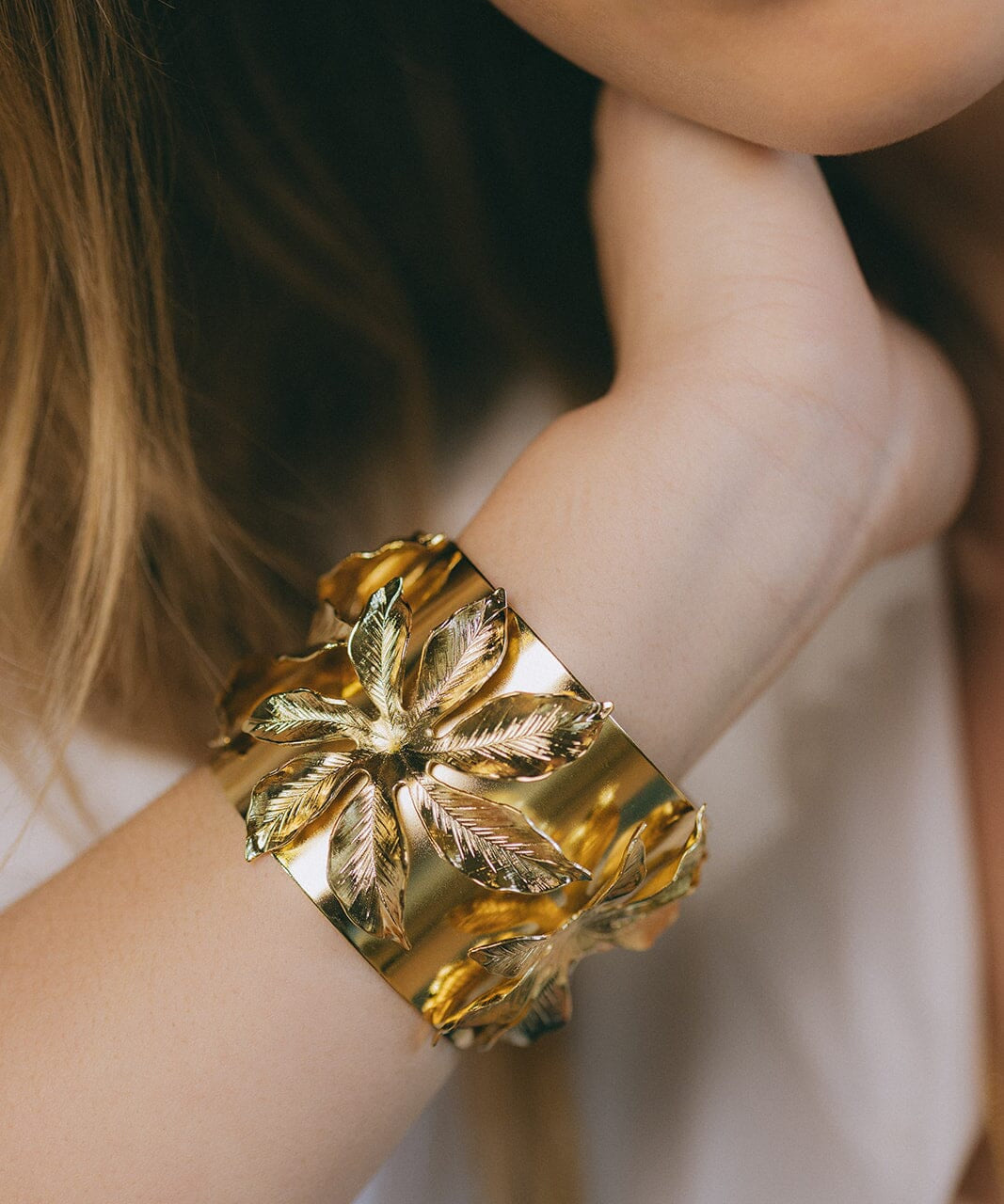 Manchette Chloris Or Fleurs Bracelets Monsieur Simone