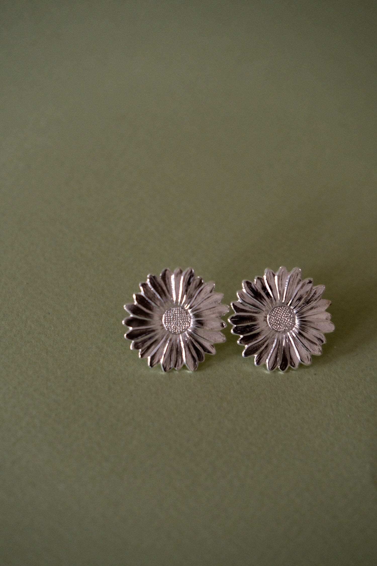 Maxi Boucles d'Oreilles Puces Maïa Argent Fleurs Boucles d'Oreilles Monsieur Simone