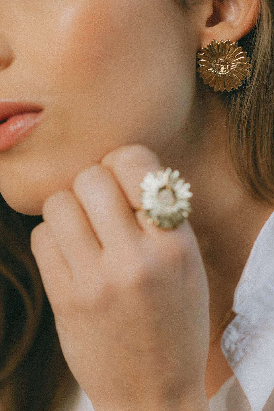 Maxi Boucles d'Oreilles Puces Maïa Or Fleurs Boucles d'Oreilles Monsieur Simone