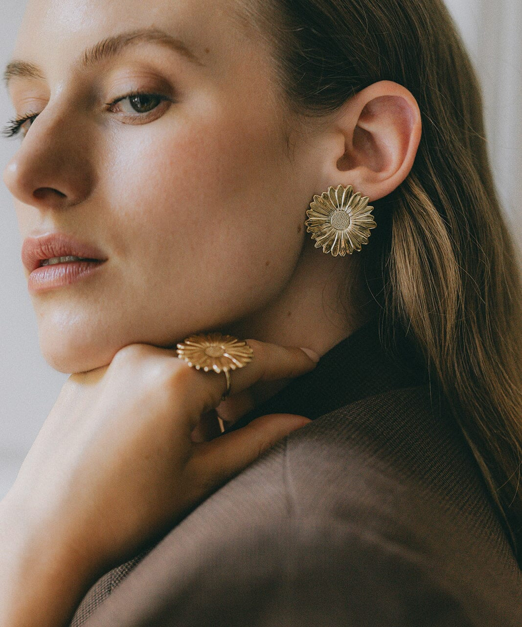 Maxi Boucles d'Oreilles Puces Maïa Or Fleurs Boucles d'Oreilles Monsieur Simone