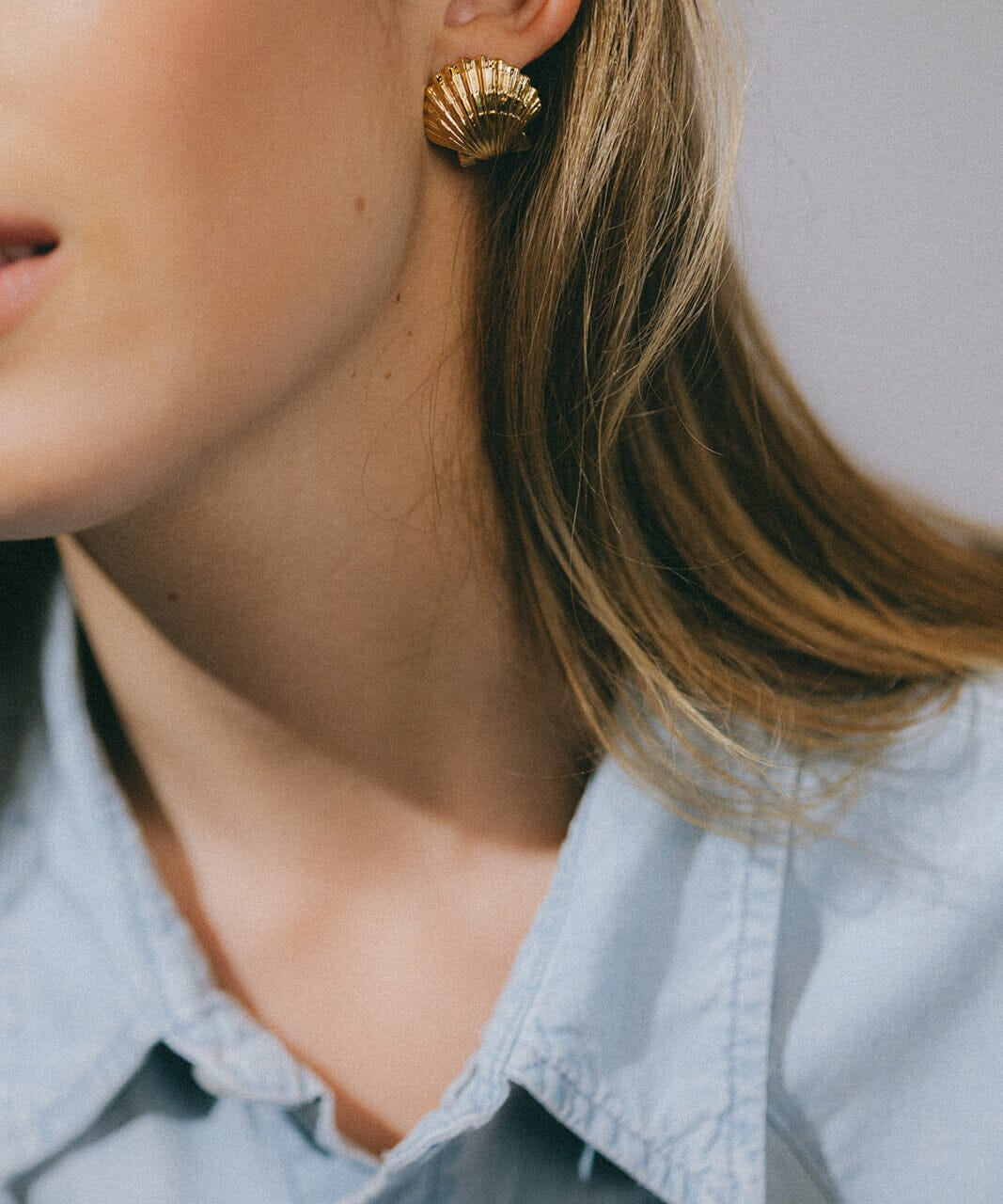 Maxi Boucles d'Oreilles Puces Nérée Or Coquillages Boucles d'Oreilles Monsieur Simone