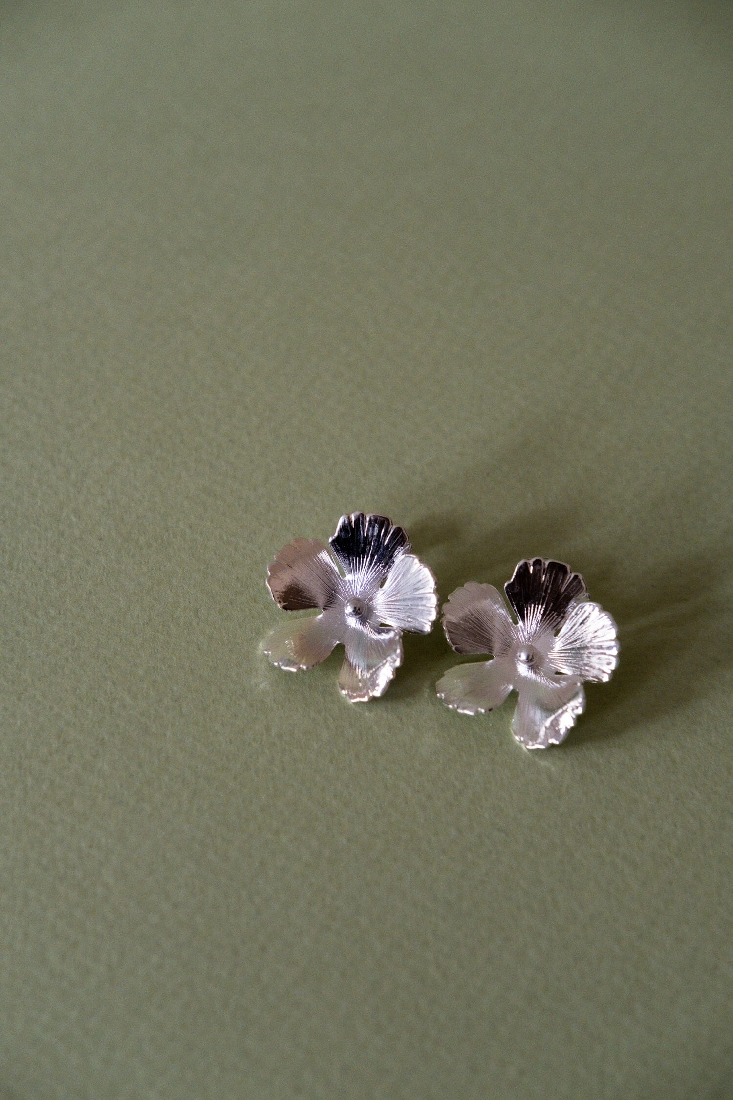Maxi Boucles d'Oreilles Puces Orphée Argent Fleurs Boucles d'Oreilles Monsieur Simone