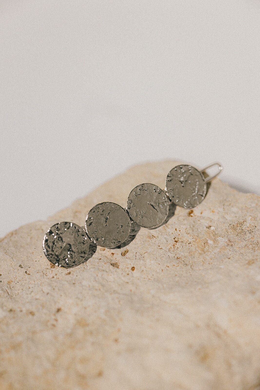 Mini Barrette Hestia Argent Ronds Martelés Accessoires Monsieur Simone