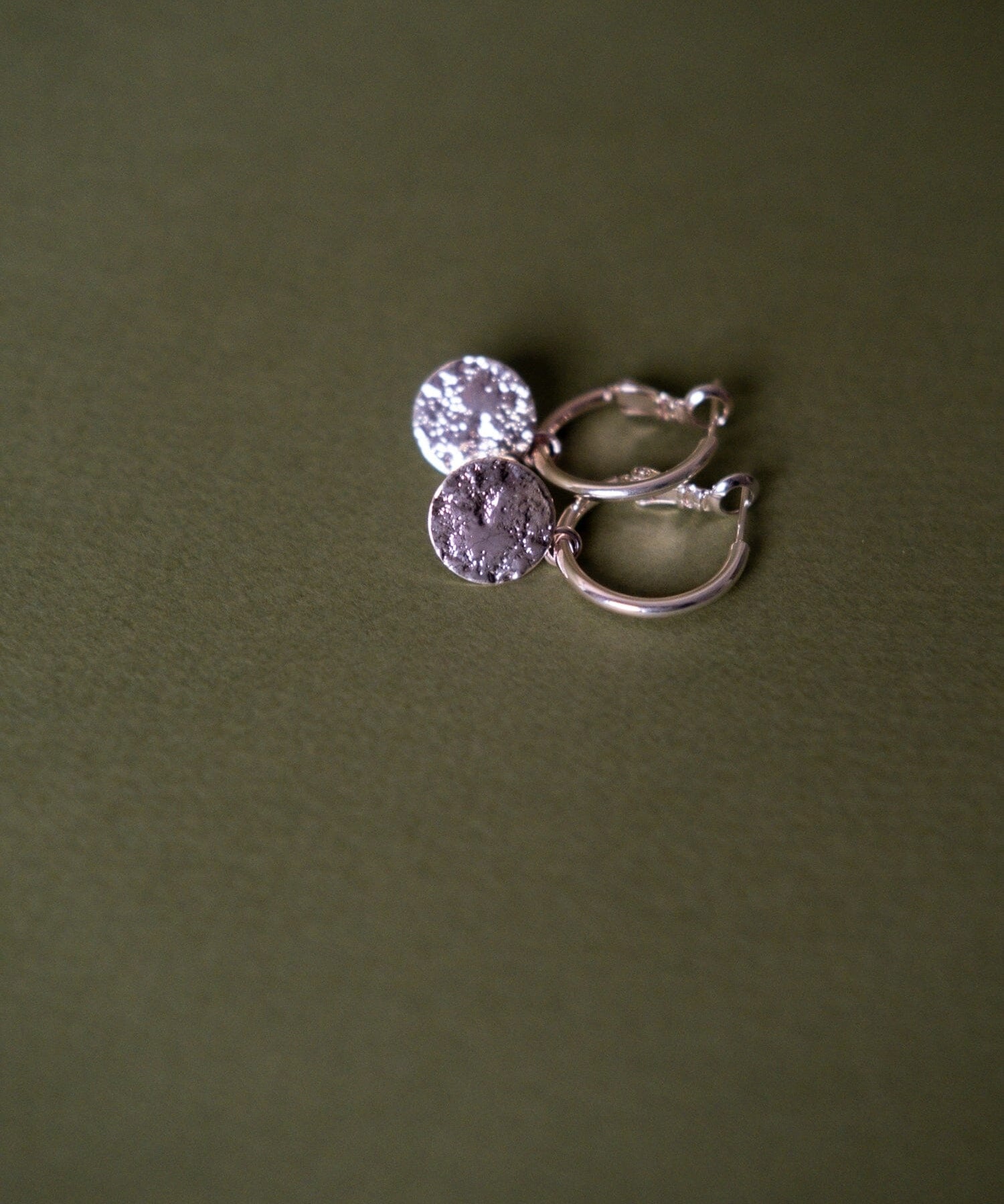Mini Créoles Hestia Argent Ronds Martelés Boucles d'Oreilles Monsieur Simone