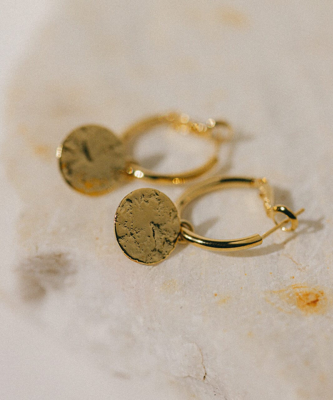 Mini Créoles Hestia Or Ronds Martelés Boucles d'Oreilles Monsieur Simone