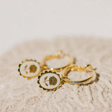 Mini Créoles Thémis Fleurs Or Ivoire Boucles d'Oreilles Monsieur Simone