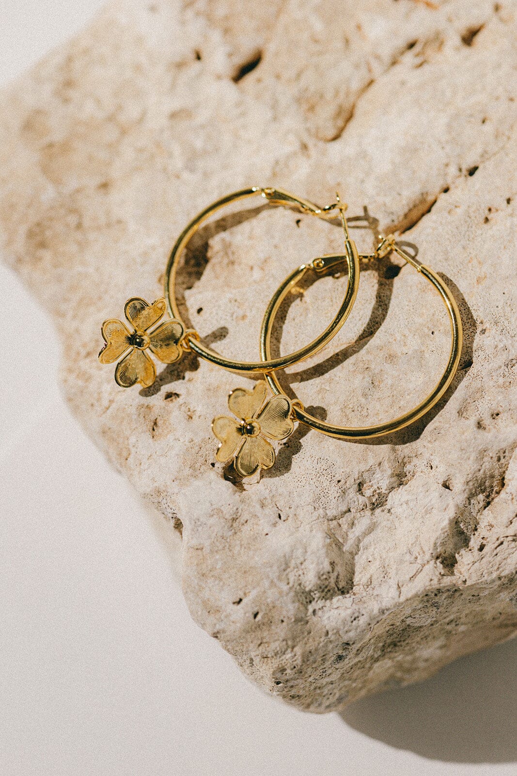 Petites Créoles Léon Or Trèfles Boucles d'oreilles Monsieur Simone