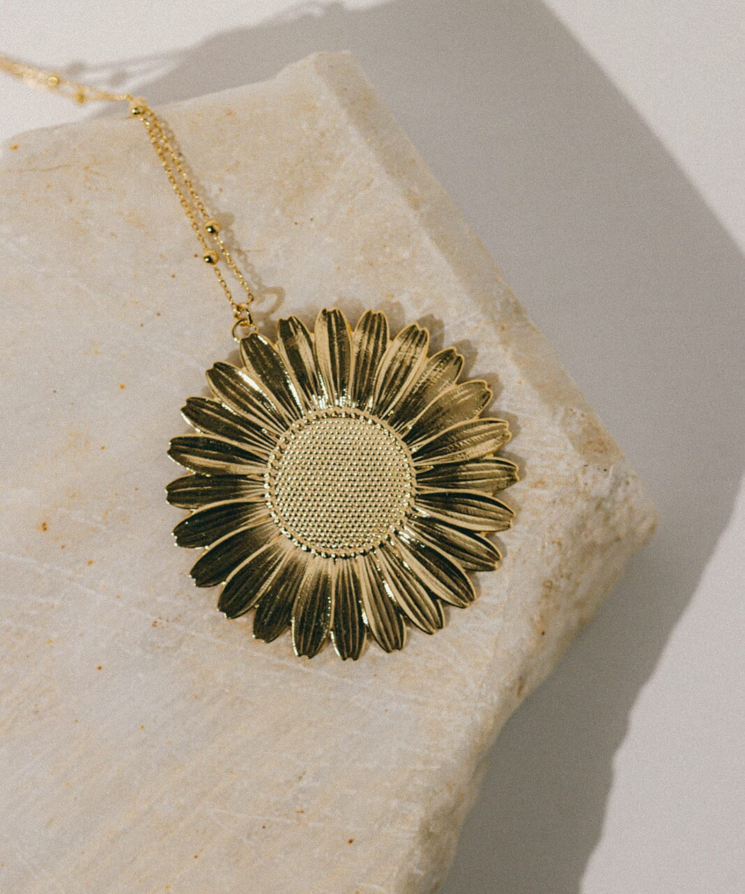 Sautoir Maïa Or Fleur Colliers Monsieur Simone