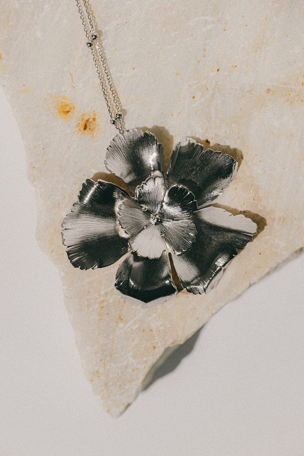 Sautoir Orphée Argent Fleurs Colliers Monsieur Simone