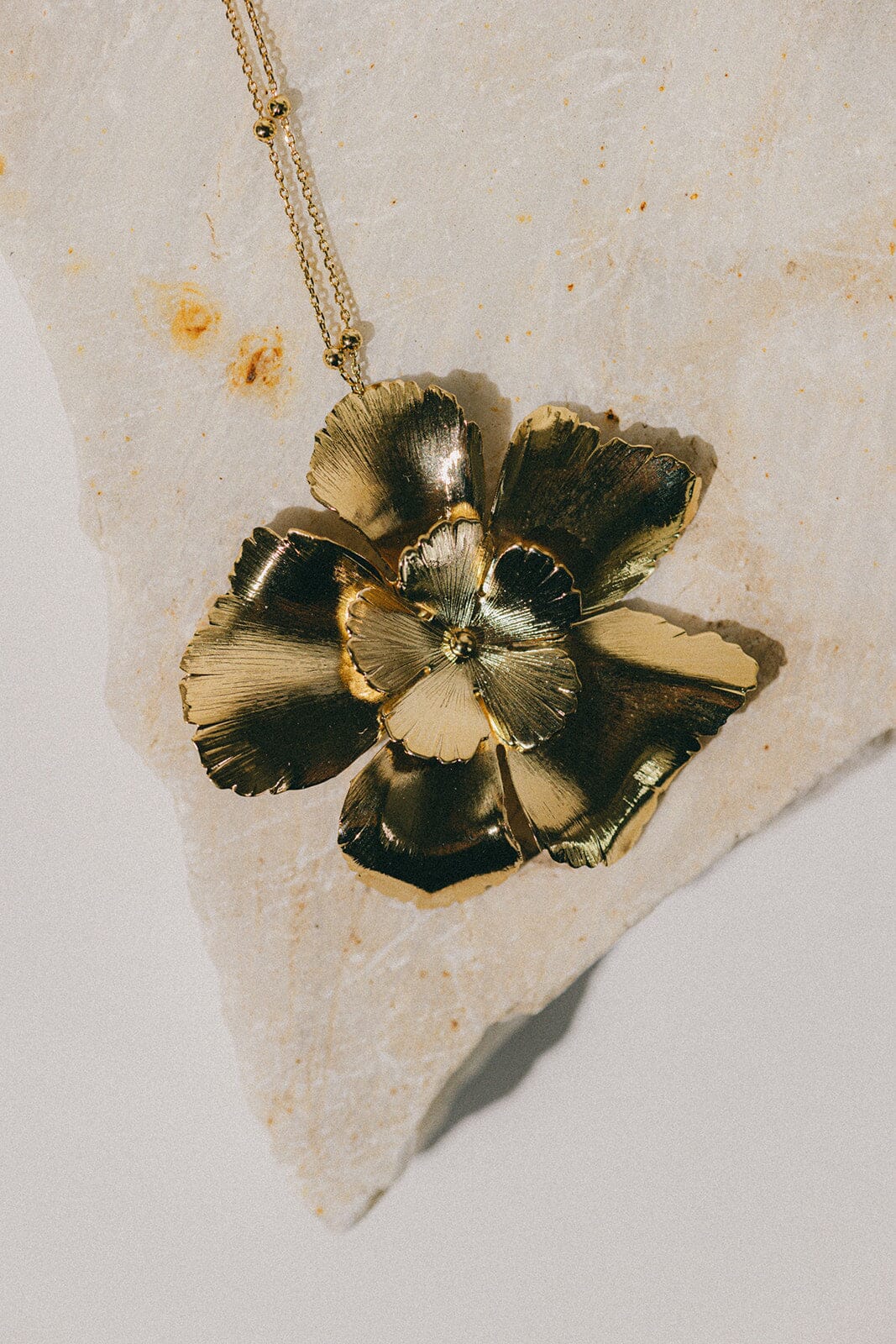 Sautoir Orphée Or Fleurs Colliers Monsieur Simone