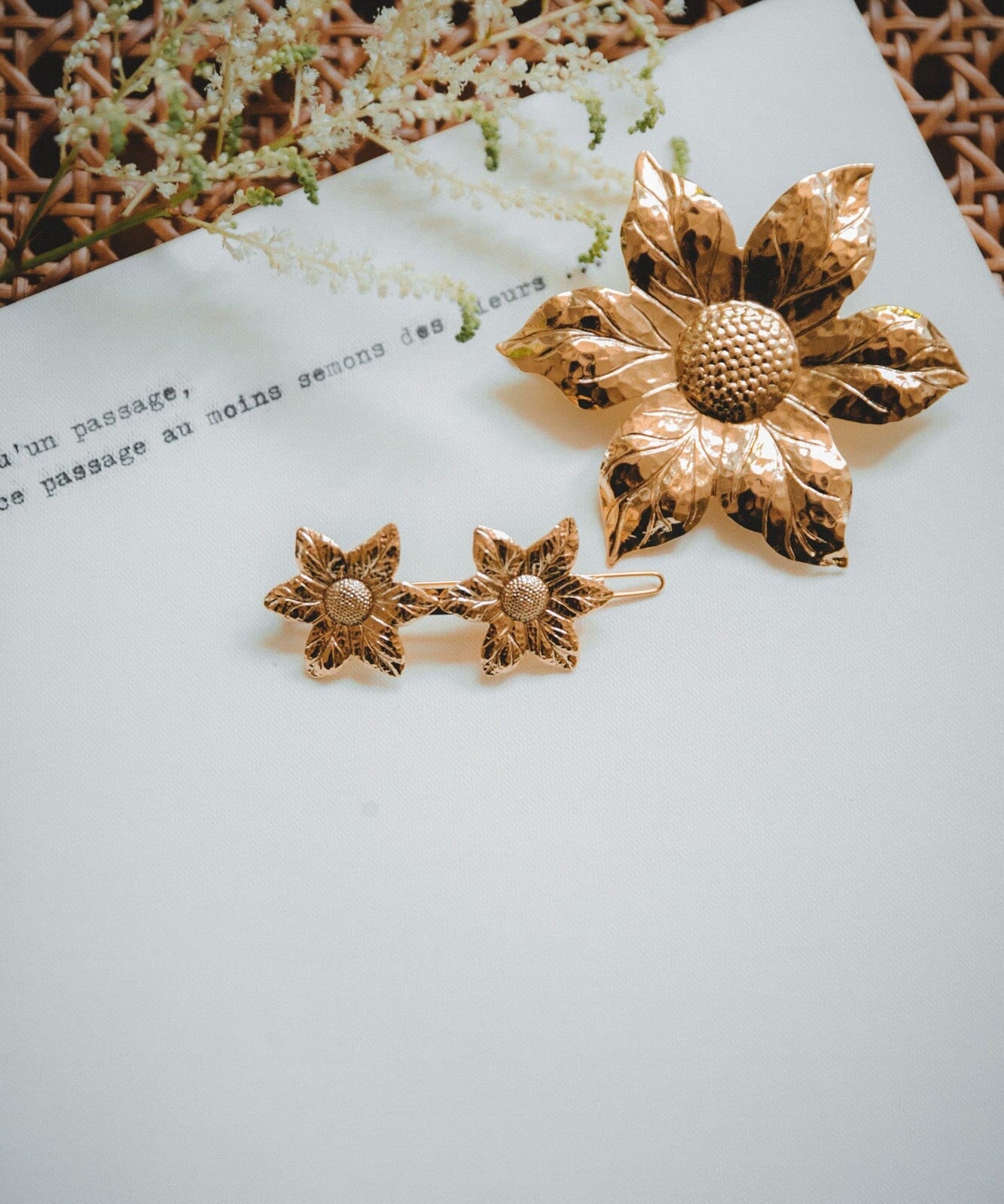 Barrette Hespéris Or Fleurs Accessoires Monsieur Simone