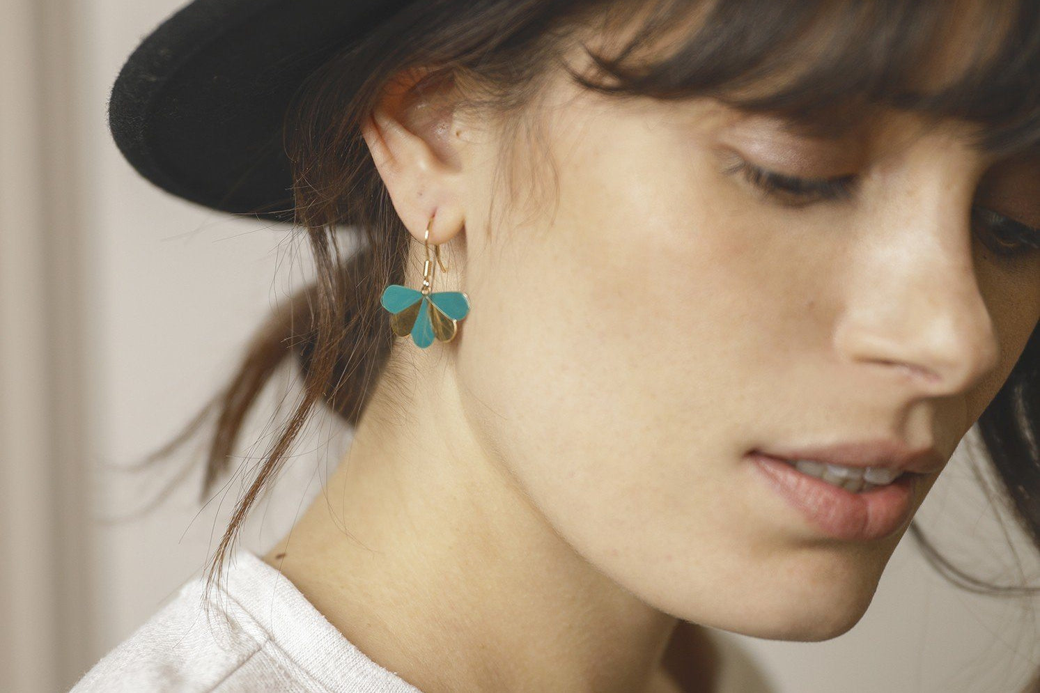 BO Dormeuses Milo Argent Noir Paon Rayures Boucles d'Oreilles Monsieur Simone
