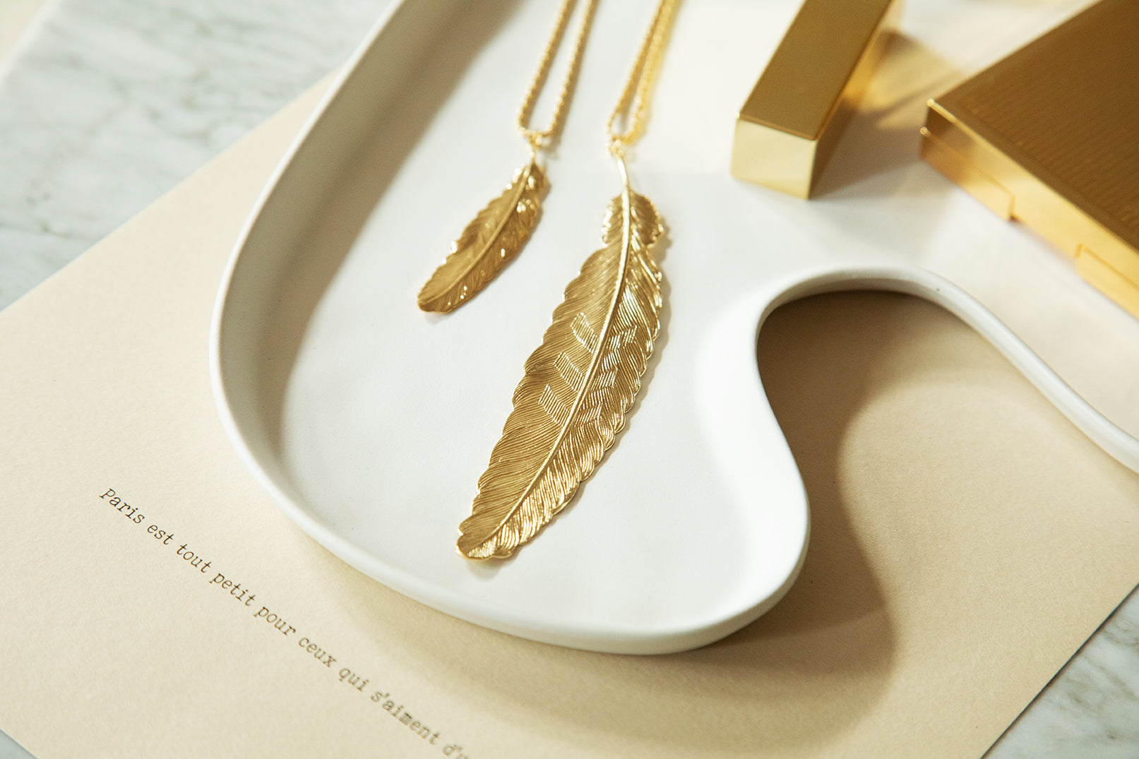 Collier Phébé Or Plume Colliers Monsieur Simone