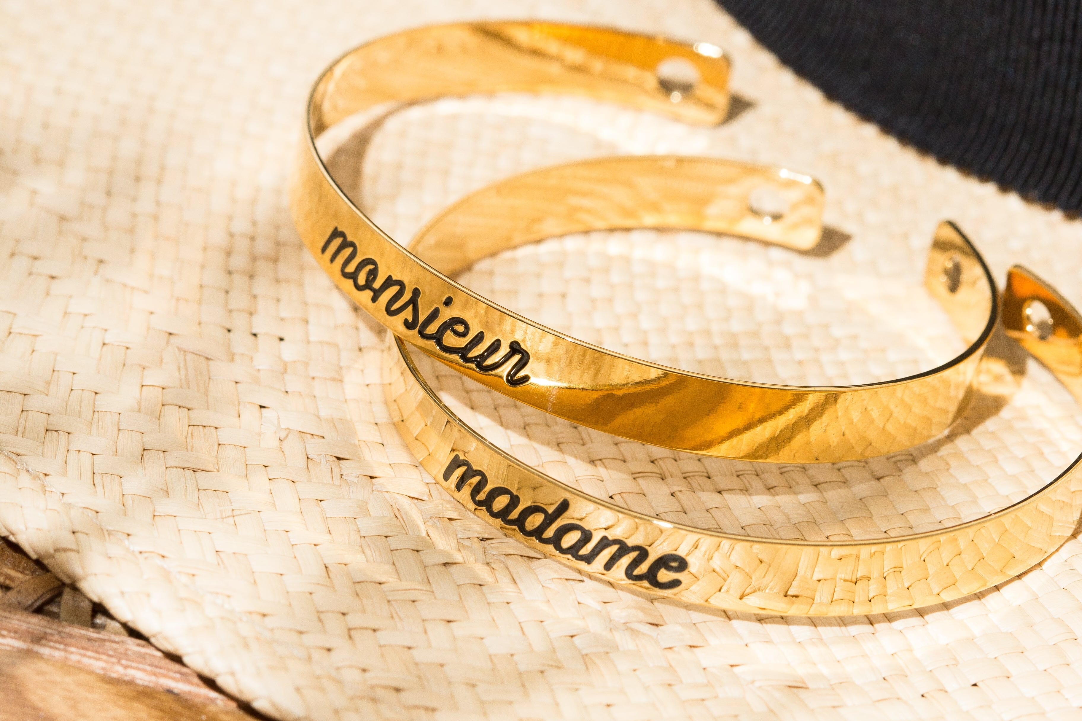 Jonc Gravé Monsieur Or Noir Bracelets Monsieur Simone