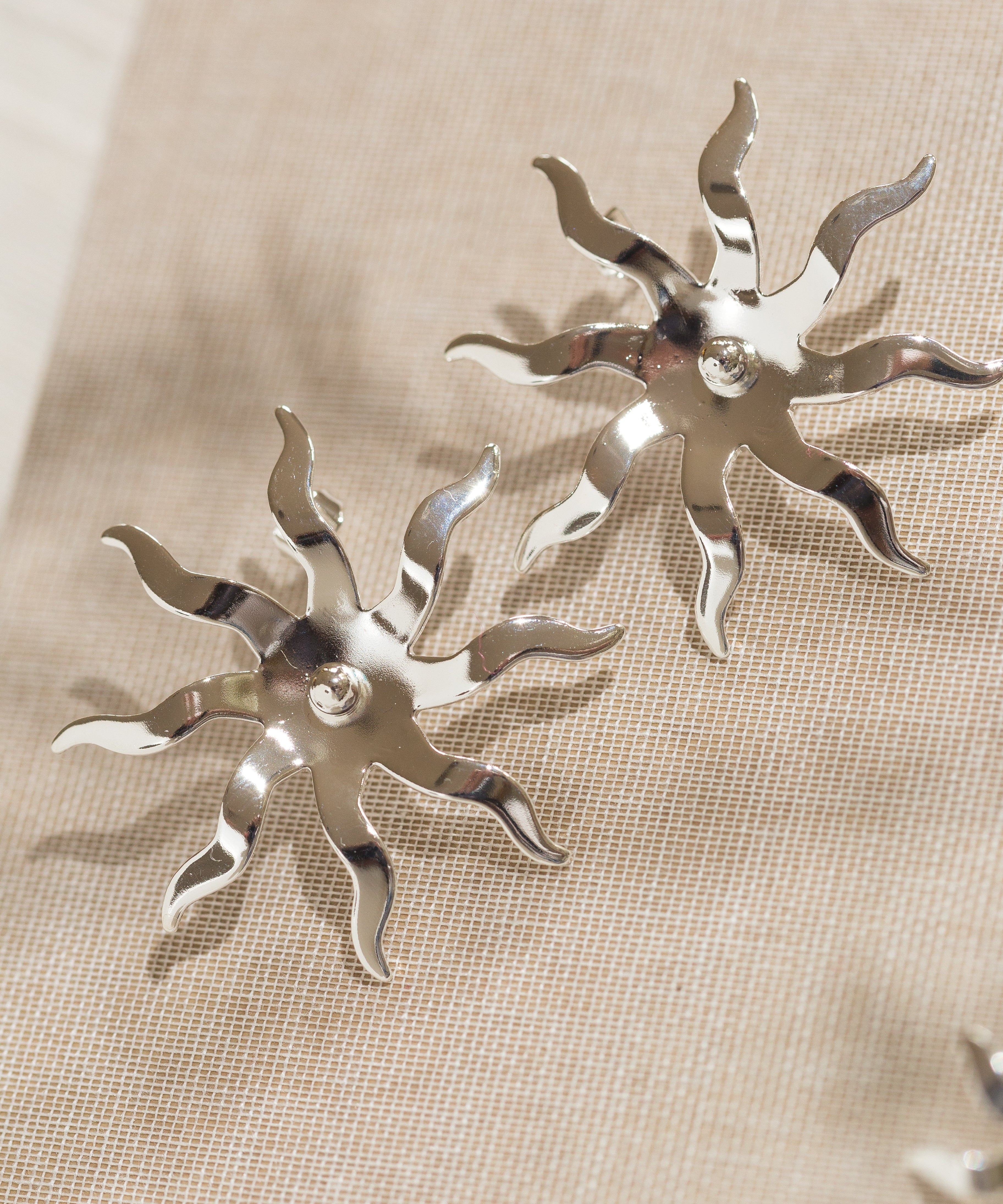 Maxi Boucles d'Oreilles Puces Éos Argent Soleils Boucles d'Oreilles Monsieur Simone