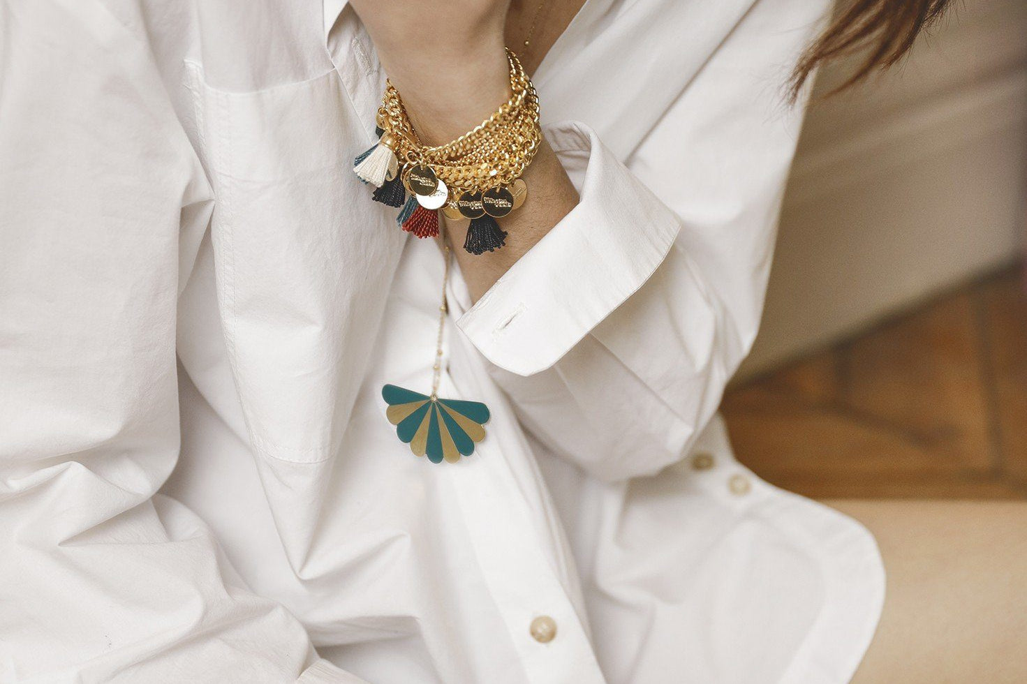 Sautoir Tao Or Bleu Chardin Paon Ronds Colliers Monsieur Simone